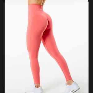 Alphalete Amplify Pixel Pink